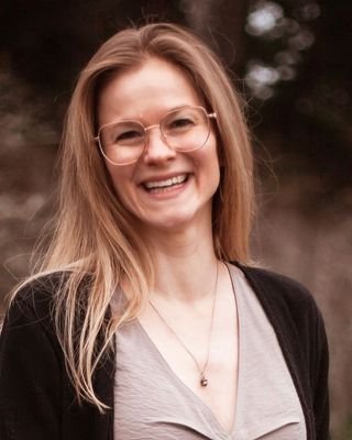 Alyssa Louw profile image